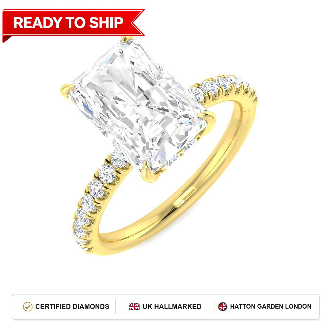 Lab grown diamond earring