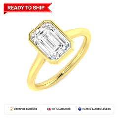 Lab grown diamond earring