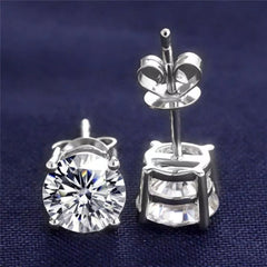 F VS Round Cut Diamond Solitaire Stud Earrings