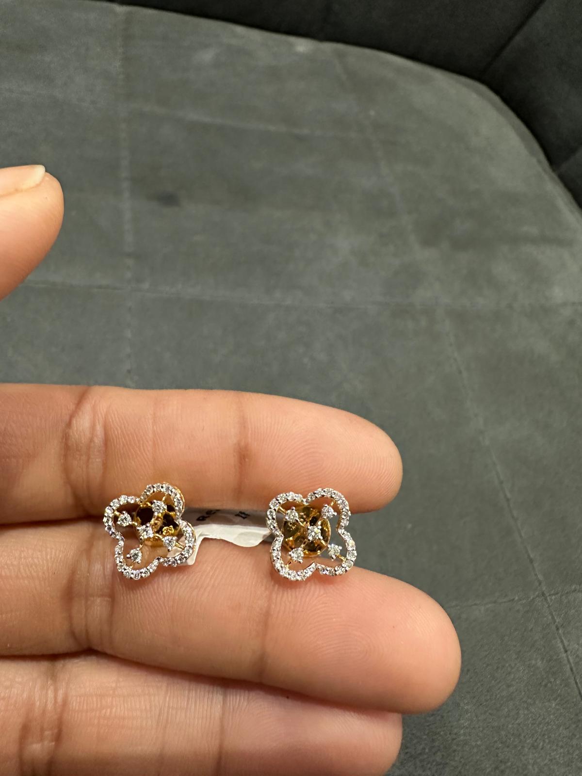 0.40 Carat Natural Diamond Clover Shape 18K Yellow Gold Stud Earring for Women