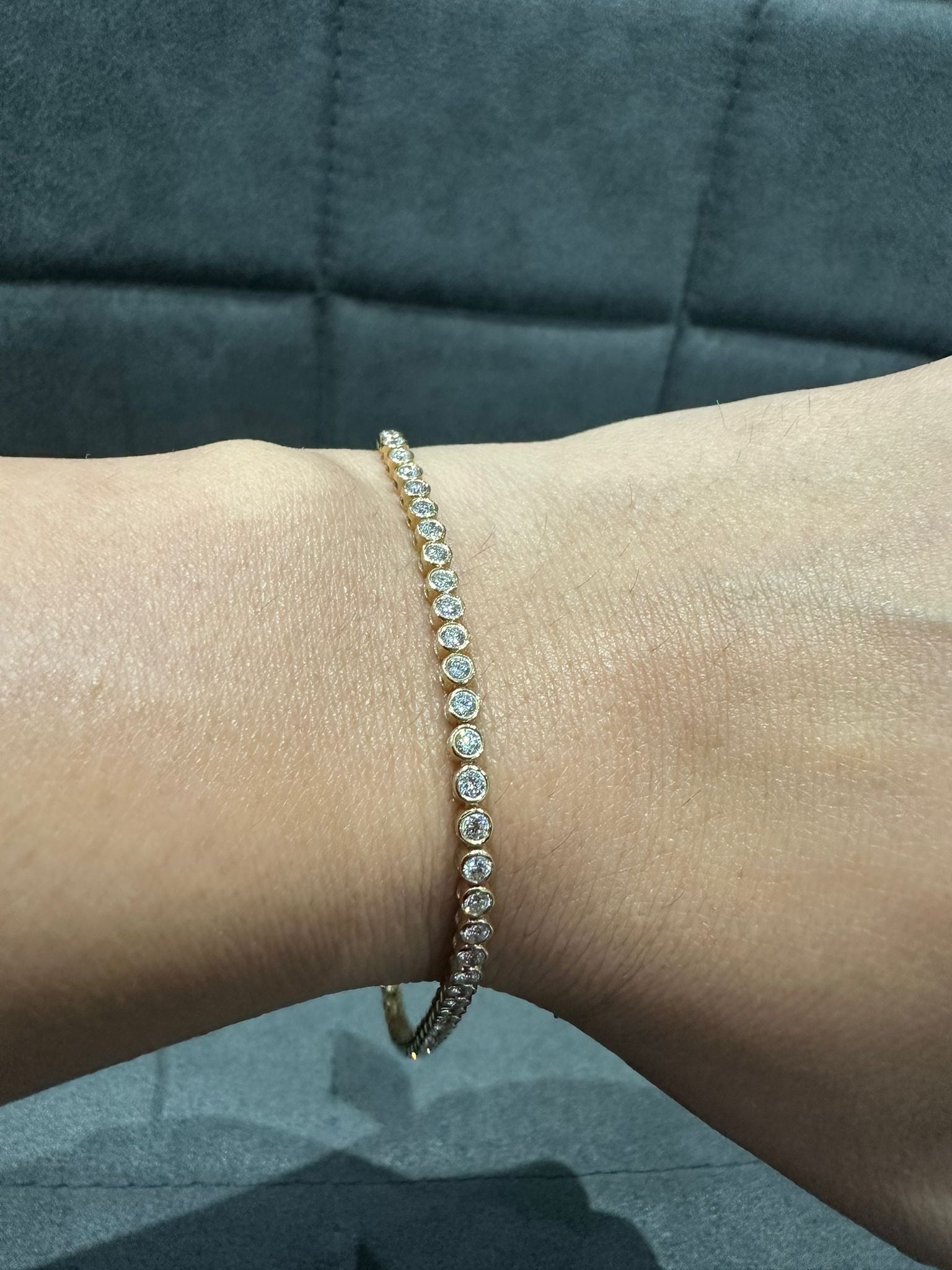 Round Cut 3.00 Carat Natural Diamond Tennis Bracelet in 9K Yellow Gold for Gift