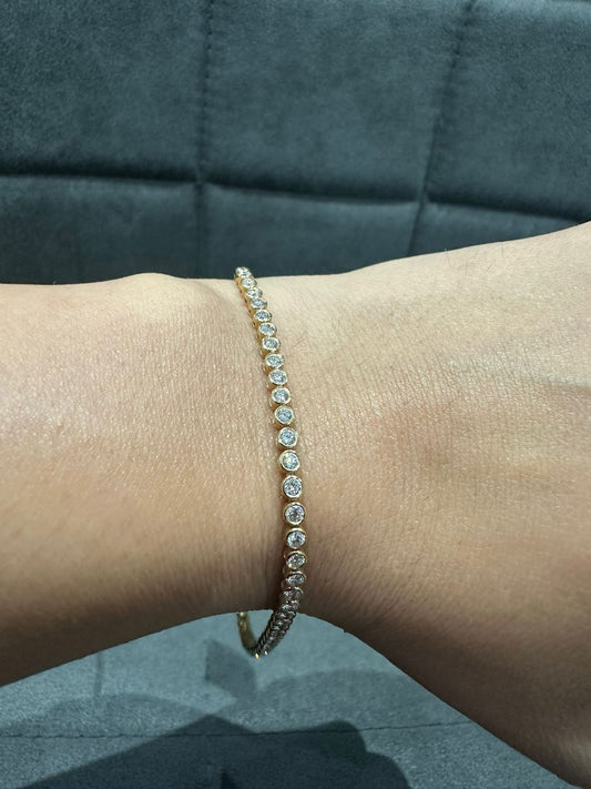 Round Cut 3.00 Carat Natural Diamond Tennis Bracelet in 9K Yellow Gold for Gift