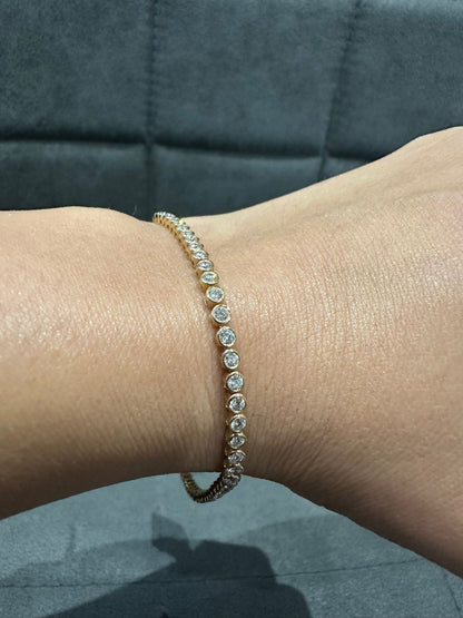 Round Cut 3.00 Carat Natural Diamond Tennis Bracelet in 9K Yellow Gold for Gift