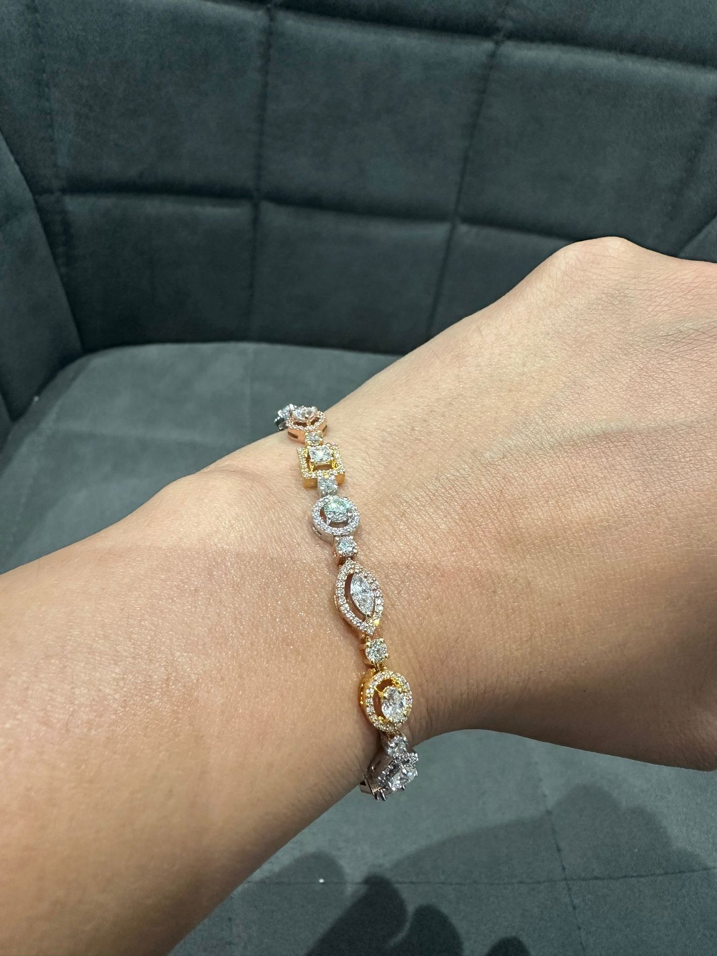 Fancy Shapes 6.00 Carat Natural Diamonds Bracelet in 14K Solid Gold | Luxurious Jewellery