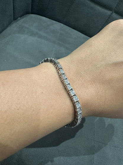 Lab Grown Diamond Illusion Set Tennis Bracelet in 925 Sterling Silver