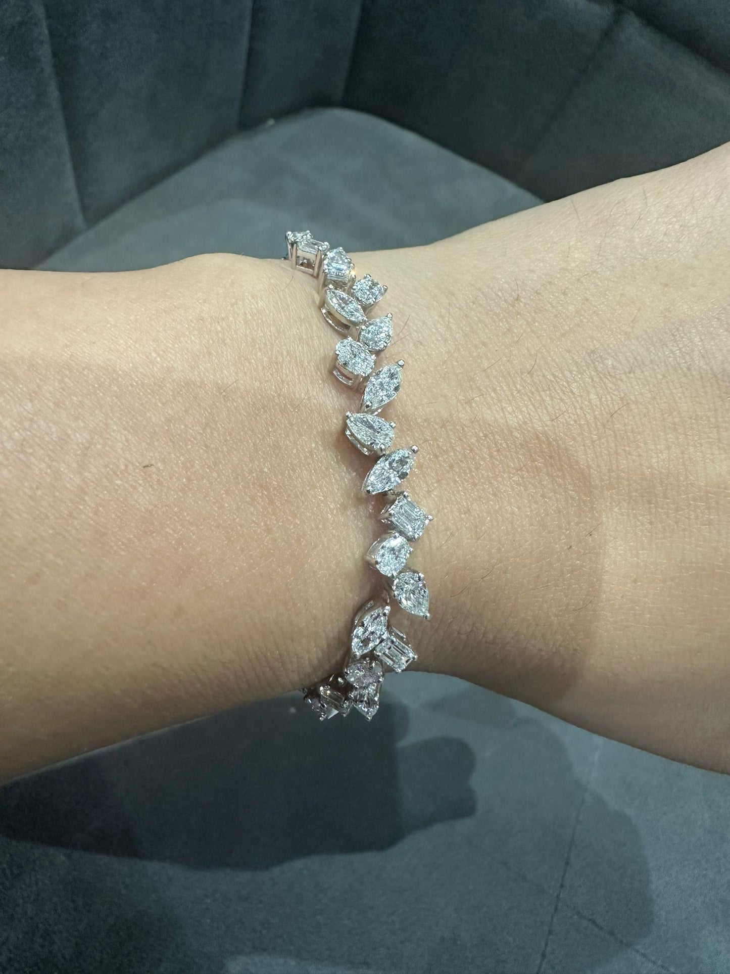 Luxury 3.50Ct Multi Shape Prong Set Natural Diamond Bracelet in 18K White Gold