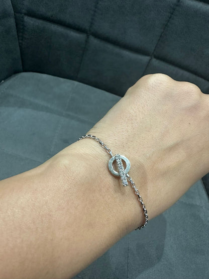 Round Natural Diamond Toggle Bracelet in Platinum for Women | Luxury Jewelry