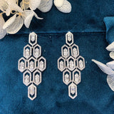 Boucles d'oreilles puces en or blanc 18 carats Aazuo, serties de véritables diamants (1,20 ct), idéales pour un mariage ou une soirée. Au750 