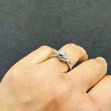18k white gold ring