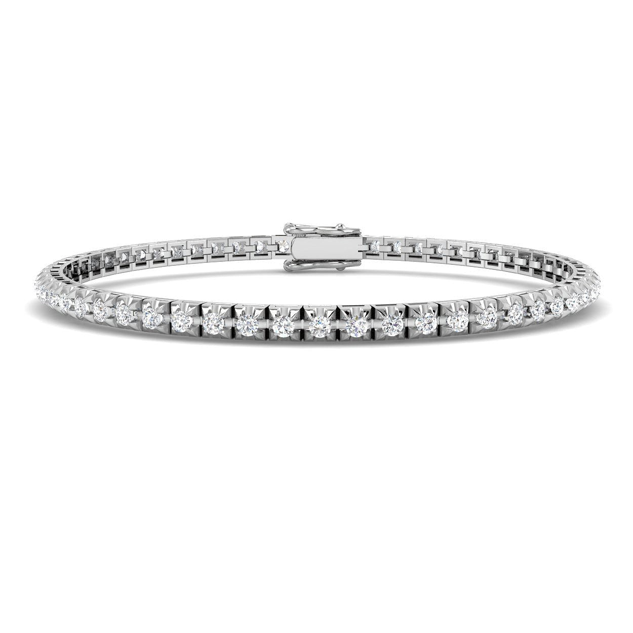 Bracelet de tennis de luxe en or et platine, serti de diamants ronds.
