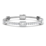 Bracelet de tennis de luxe en or et platine, serti de diamants ronds.