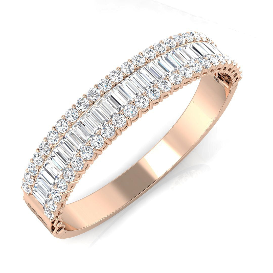 Bracelet de tennis de luxe en or et platine, serti de diamants ronds.