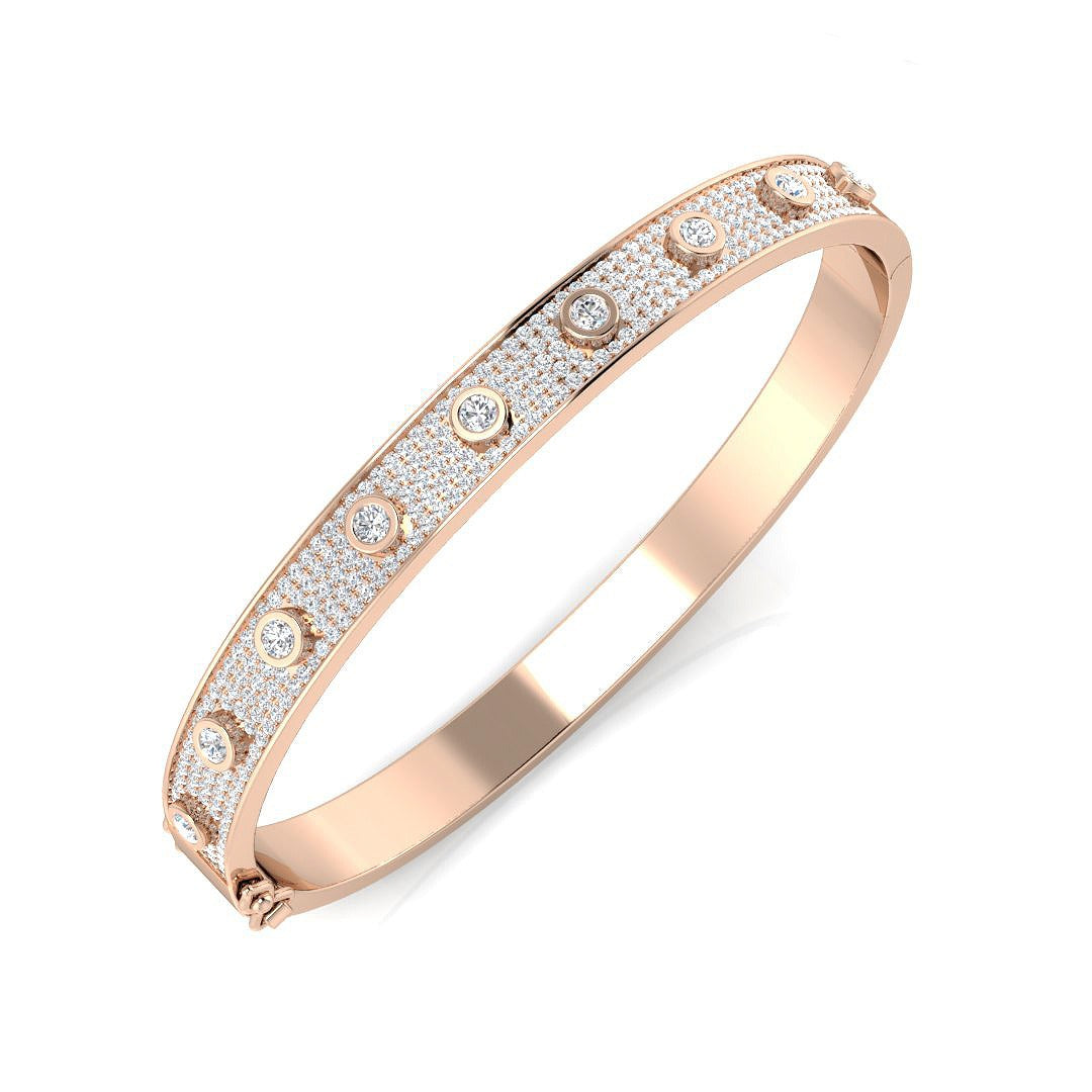 Bracelet de tennis de luxe en or et platine, serti de diamants ronds.