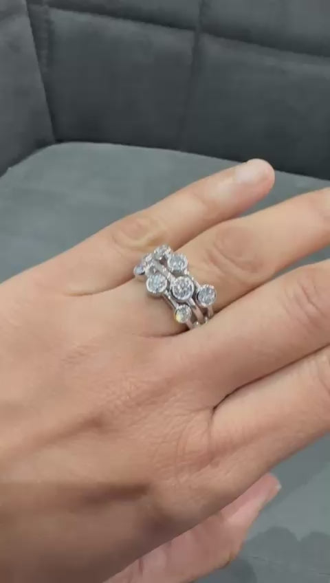 2.0Ct Bezel Set Bubble Ring Crafted in Platinum Studded With Lab Grown Diamond