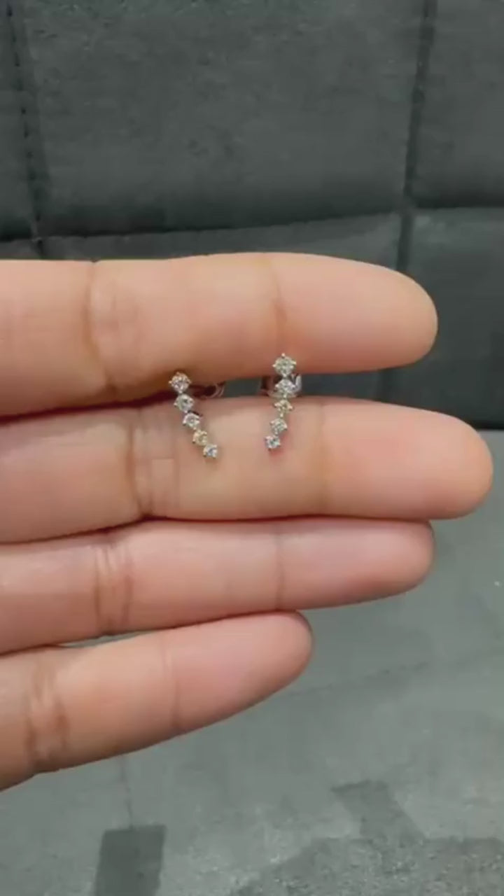 Boucles d'oreilles puces serties de diamants ronds naturels de 0,50 carat sur or blanc 9 carats