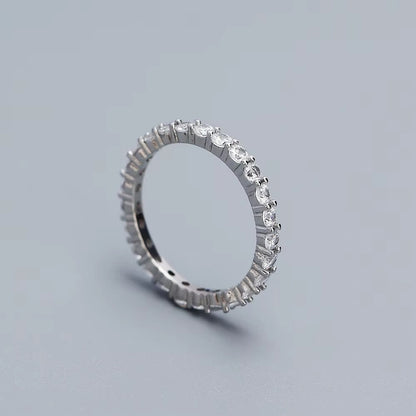 D-E/VVS 1 Ct Lab Grown Round Cut Diamond Claw set Full Eternity Ring White Gold