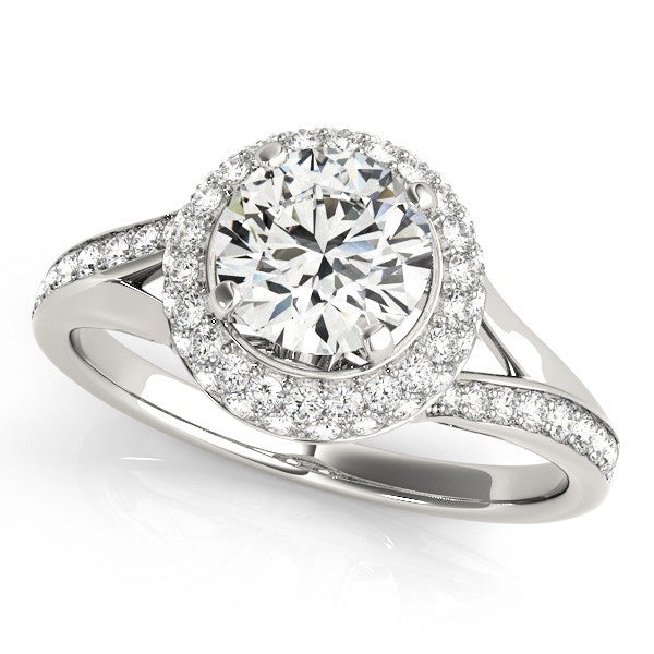 Lab Grown Round Diamond Halo Engagement Ring