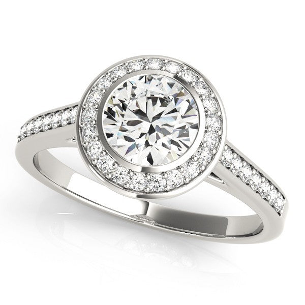 Lab Grown Round Cut Diamond Halo Engagement Ring