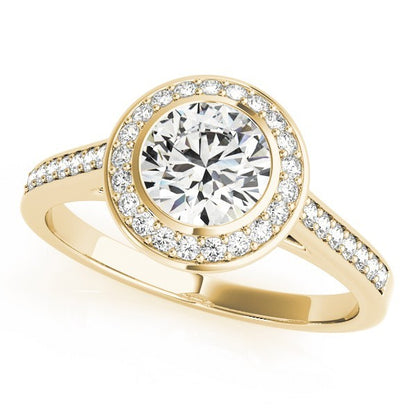 Lab Grown Round Cut Diamond Halo Engagement Ring