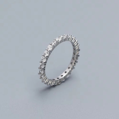 D-E/VVS 1 Ct Lab Grown Round Cut Diamond Claw set Full Eternity Ring White Gold