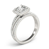 Lab Grown Round Diamond Halo Engagement Ring