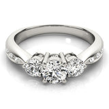 0,50 ct bis 2,00 ct DE/VS Labor-Diamant-Rundring mit drei Steinen aus Platin